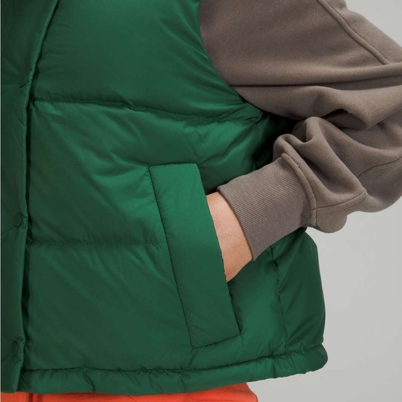 NWT Lululemon Wunder Puff Cropped Vest, Everglade Green - Picture 6 of 8